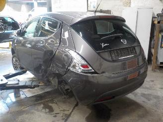 Lancia Ypsilon Ypsilon (312) Hatchback 0.9 TwinAir 85 (312.A.2000(Euro 5)) [63kW]  (0=
5-2011/...) picture 4