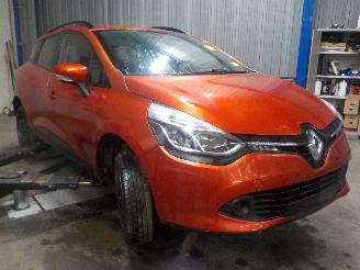 Renault Clio Clio IV Estate/Grandtour (7R) Combi 5-drs 0.9 Energy TCE 90 12V (H4B-4=
08(H4B-B4)) [66kW]  (01-2013/08-2021) picture 2