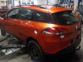 Renault Clio Clio IV Estate/Grandtour (7R) Combi 5-drs 0.9 Energy TCE 90 12V (H4B-4=
08(H4B-B4)) [66kW]  (01-2013/08-2021) picture 4