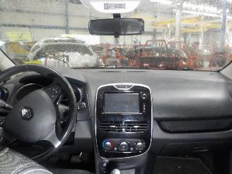 Renault Clio Clio IV Estate/Grandtour (7R) Combi 5-drs 0.9 Energy TCE 90 12V (H4B-4=
08(H4B-B4)) [66kW]  (01-2013/08-2021) picture 5