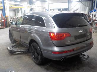 Audi Q7 Q7 (4LB) SUV 3.0 TDI V6 24V (CJGA) [176kW]  (11-2007/08-2015) picture 4