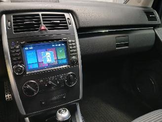 Mercedes B-klasse B (W245) Hatchback 2.0 B-200 16V Turbo (M266.980) [142kW]  (03-2005/11=
-2011) picture 18