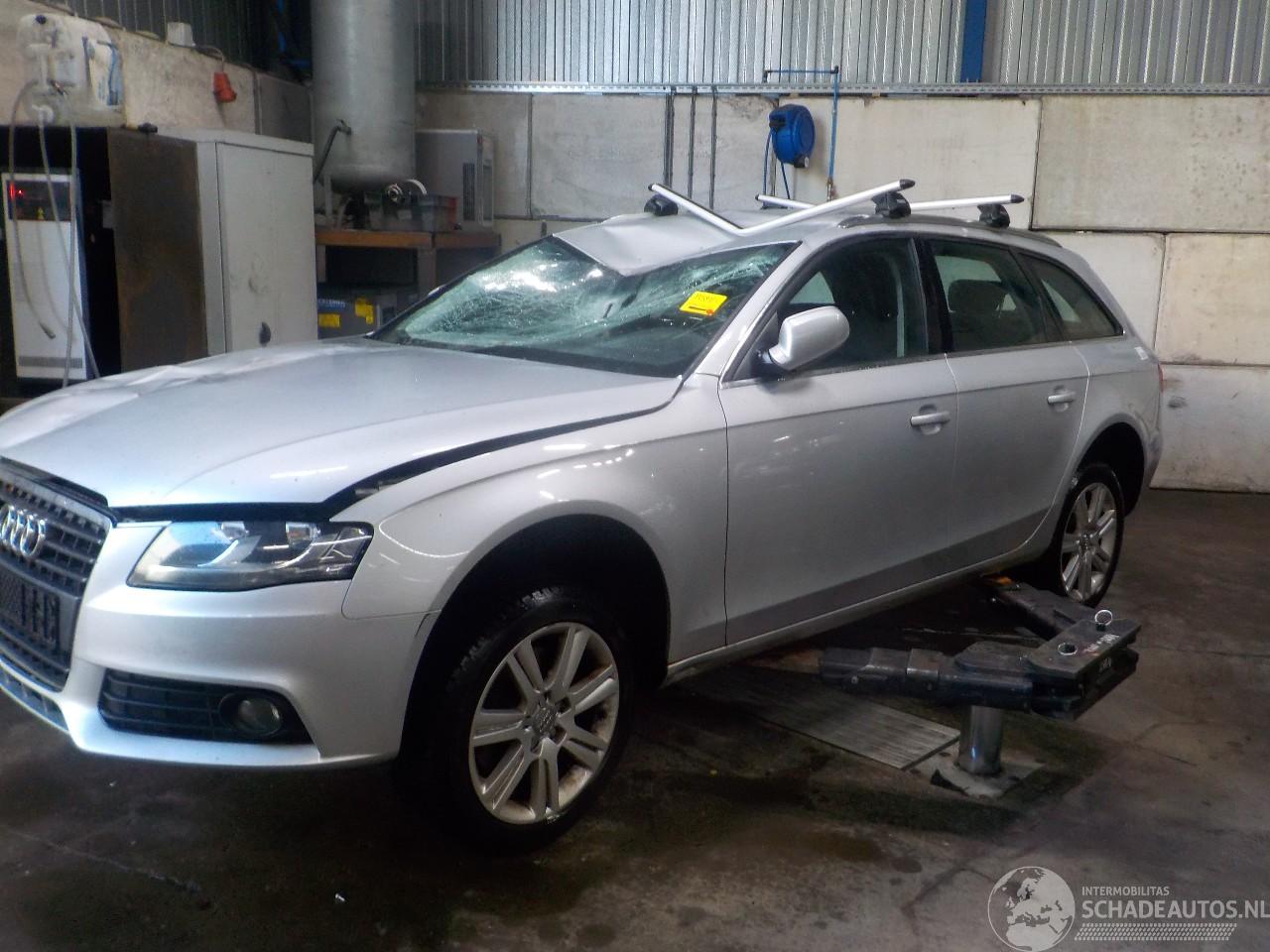 Audi A4 A4 Avant (B8) Combi 1.8 TFSI 16V (CDHB(Euro 5)) [118kW]  (11-2007/03-2=
012)