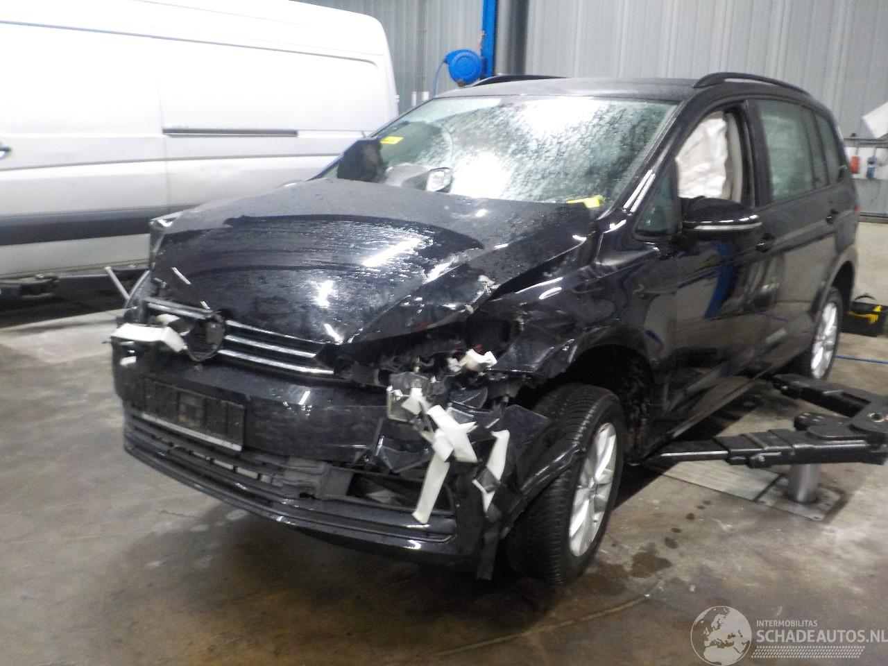 Volkswagen Touran Touran (5T1) MPV 1.4 TSI (CZDA) [110kW]  (05-2015/12-2021)