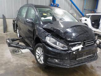 Volkswagen Touran Touran (5T1) MPV 1.4 TSI (CZDA) [110kW]  (05-2015/12-2021) picture 2