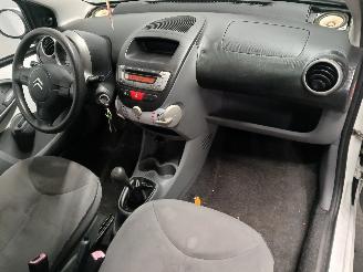 Citroën C1 C1 Hatchback 1.0 12V (1KR-FE(CFB)) [50kW]  (06-2005/09-2014) picture 8