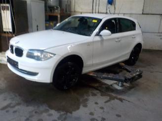 Vrakbiler auto BMW 1-serie 1 serie (E87/87N) Hatchback 5-drs 118i 16V (N43-B20A) [105kW]  (09-200=
6/06-2011) 2008