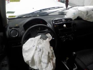 Mitsubishi Space-star Space Star (A0) Hatchback 1.0 12V (3A90(Euro 5)) [52kW]  (05-2012/...)= picture 5