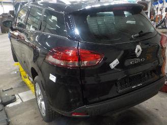 Renault Clio Clio IV Estate/Grandtour (7R) Combi 5-drs 0.9 Energy TCE 90 12V (H4B-4=
00(H4B-A4)) [66kW]  (01-2013/08-2021) picture 4