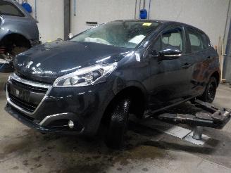 Démontage voiture Peugeot 208 208 I (CA/CC/CK/CL) Hatchback 1.2 Vti 12V PureTech 82 (EB2F(HMZ)) [60k=
W]  (03-2012/12-2019) 2018/1