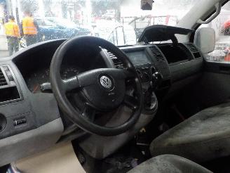Volkswagen Transporter Transporter T5 Van 1.9 TDi (BRR) [62kW]  (01-2006/11-2009) picture 5