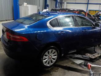 Jaguar XE XE Sedan 2.0 D E-Performance 16V (204DTD(AJ20D4)) [120kW]  (03-2015/..=
=2E) picture 3