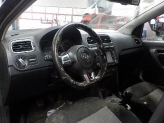 Volkswagen Polo Polo V (6R) Hatchback 1.2 TDI 12V BlueMotion (CFWA(Euro 5)) [55kW]  (1=
0-2009/05-2014) picture 5