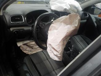 Volkswagen Golf Golf VI (5K1) Hatchback 1.2 TSI BlueMotion (CBZB) [77kW]  (11-2008/11-=
2012) picture 5