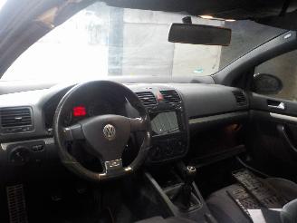 Volkswagen Golf Golf V (1K1) Hatchback 1.4 16V (BCA) [55kW]  (10-2003/05-2006) picture 5