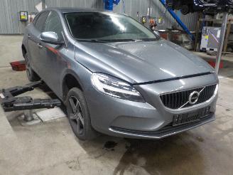 Volvo V-40 V40 (MV) 2.0 D2 16V (D4204T8(Euro 6b)) [88kW]  (02-2015/08-2019) picture 2