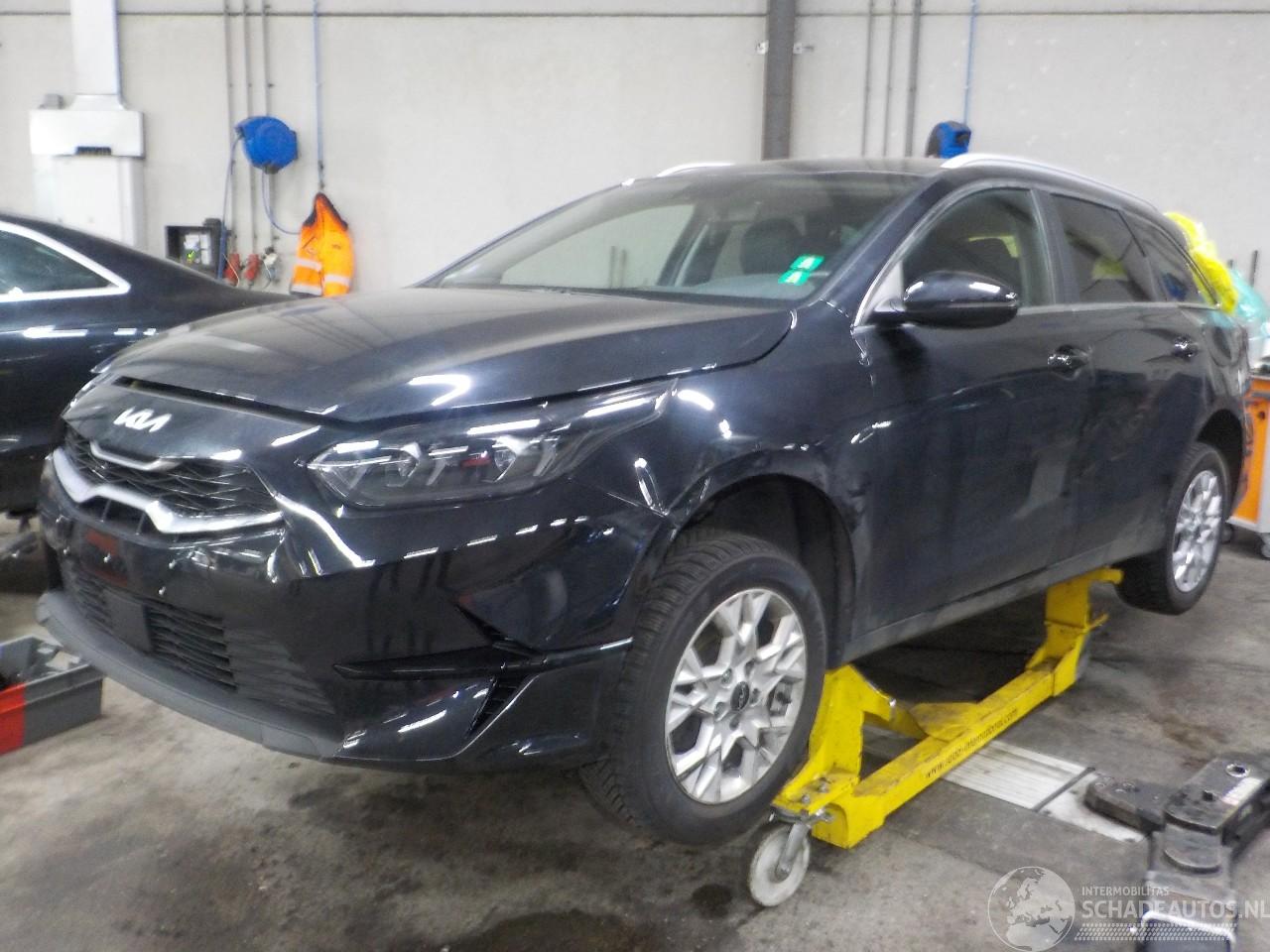 Kia Cee d Ceed Sportswagon (CDF) Combi 5-drs 1.5 T-GDI 16V (G4LH) [118kW]  (01-2=
021/...)