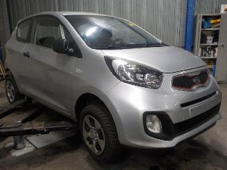 Kia Picanto Picanto (TA) Hatchback 1.0 12V (G3LA) [51kW]  (05-2011/06-2017) picture 2