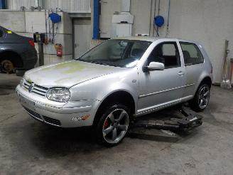 Vrakbiler auto Volkswagen Golf Golf IV (1J1) Hatchback 2.3 V5 GTI 20V (AQN) [125kW]  (10-2000/06-2005=
) 2002