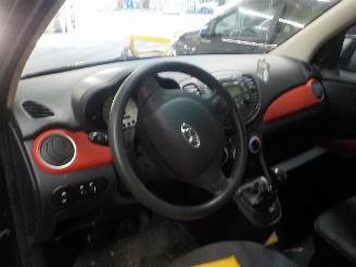 Hyundai I-10 i10 (F5) Hatchback 1.1i 12V (G4HG) [49kW]  (01-2008/12-2013) picture 5