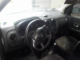 Dacia Lodgy Lodgy (JS) MPV 1.6 Sce 100 16V (H4M-740) [75kW]  (06-2015/...) picture 5