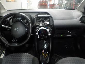 Peugeot 108 108 Hatchback 1.0 12V VVT-i (1KRFE(CFB)) [53kW]  (05-2018/...) picture 5