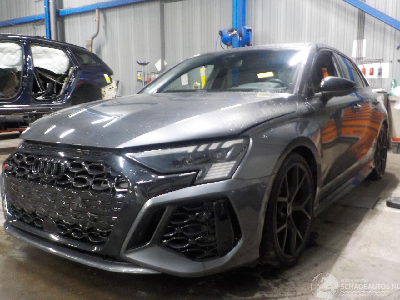 Audi Rs3 RS 3 Sportback (8YA) Hatchback 5-drs 2.5 TFSI 20V Quattro (DNWC) [294k=
W]  (07-2021/...)