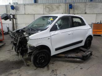 Sloopauto Renault Twingo Twingo III (AH) Hatchback 5-drs 1.0 SCe 70 12V (H4D-400(H4D-A4)) [52kW=
]  (09-2014/...) 2016/4