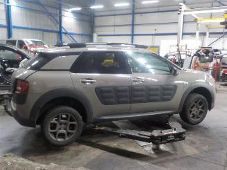 Citroën C4 C4 Cactus (0B/0P) Hatchback 5-drs 1.2 PureTech 82 12V (EB2F(HMZ)) [60k=
W]  (09-2014/...) picture 3