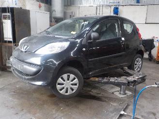 demontáž osobní automobily Peugeot 107 107 Hatchback 1.0 12V (384F(1KR)) [50kW]  (06-2005/05-2014) 2006