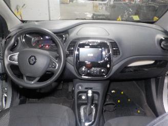 Renault Captur Captur (2R) SUV 1.2 TCE 16V EDC (H5F-408(H5F-F4)) [87kW]  (01-2016/...=
) picture 5