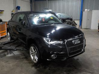 Audi A1 A1 (8X1/8XK) Hatchback 3-drs 1.6 TDI 16V (CAYB) [66kW]  (03-2011/04-20=
15) picture 2