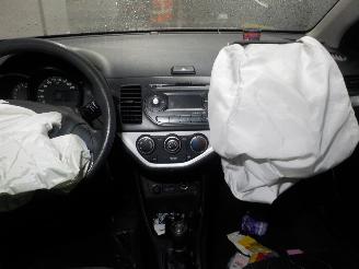 Kia Picanto Picanto (TA) Hatchback 1.0 12V (G3LA) [51kW]  (05-2011/06-2017) picture 5