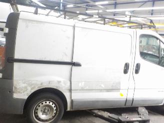 Nissan Primastar Primastar Van 1.9 dCi 80 (F9Q-762) [60kW]  (09-2002/08-2006) picture 3