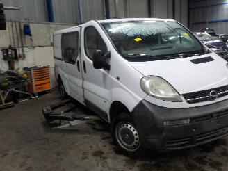 Opel Vivaro Vivaro Van 1.9 DI (F9Q-762) [60kW]  (08-2001/10-2006) picture 2