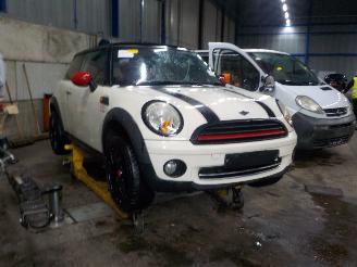 Mini Mini Mini (R56) Hatchback 1.6 16V Cooper (N12-B16A) [88kW]  (10-2006/02-201=
2) picture 2
