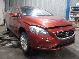 Volvo V-40 V40 (MV) Hatchback 5-drs 1.6 T3 GTDi 16V (B4164T3(Euro 5)) [110kW]  (0=
3-2012/12-2016) picture 2