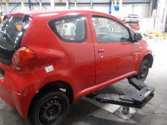 Toyota Aygo Aygo (B10) Hatchback 1.0 12V VVT-i (1KR-FE) [50kW]  (07-2005/05-2014) picture 3