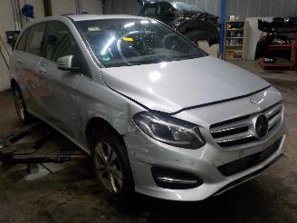 Mercedes B-klasse B (W246) Hatchback 1.5 B-180 CDI 16V (OM607.951) [80kW]  (02-2013/...)= picture 2