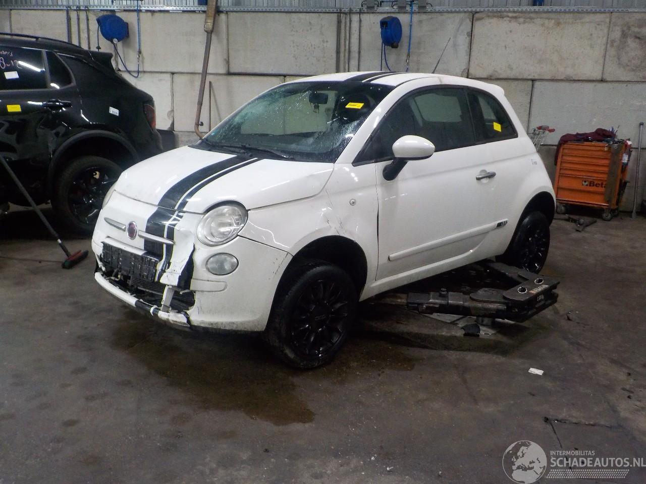 Fiat 500 500 (312) Hatchback 0.9 TwinAir 85 (312.A.2000) [63kW]  (07-2010/...)