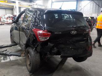 Hyundai I-10 i10 (B5) Hatchback 1.2 16V (G4LA) [64kW]  (12-2013/06-2020) picture 4