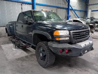 GMC Sierra Sierra Pick-up 6.6 V8 TD 32V 3500 Crew Cab (DURAMAX_6600) [224kW]  (09=
-2000/12-2004) picture 2