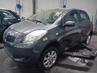 Uttjänta bilar auto Toyota Yaris Yaris II (P9) Hatchback 1.3 16V VVT-i (2SZFE) [64kW]  (08-2005/11-2010=
) 2008/0