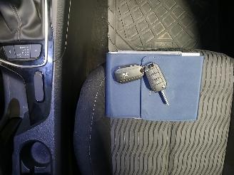 Peugeot 308 308 SW (L4/L9/LC/LJ/LR) Combi 5-drs 1.2 12V e-THP PureTech 130 (EB2DTS=
(HNY)) [96kW]  (03-2014/06-2021) picture 20