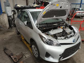 Toyota Yaris Yaris III (P13) Hatchback 1.5 16V Hybrid (1NZ-FXE) [74kW]  (03-2012/09=
-2020) picture 2