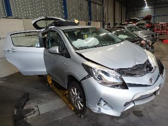 Toyota Yaris Yaris III (P13) Hatchback 1.5 16V Hybrid (1NZ-FXE) [74kW]  (03-2012/09=
-2020) picture 2