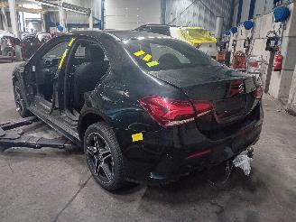 Mercedes A-klasse A Limousine (177.1) Sedan 1.3 A-200 Turbo (M282.914) [120kW]  (09-2018=
/12-2026) picture 4