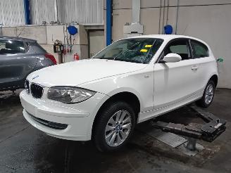 Autoverwertung BMW 1-serie 1 serie (E81) Hatchback 3-drs 118i 16V (N43-B20A) [105kW]  (09-2006/12=
-2011) 2009