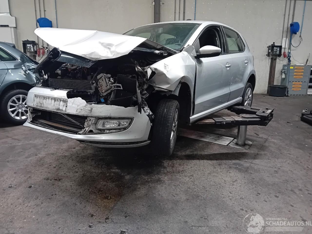 Volkswagen Polo Polo V (6R) Hatchback 1.2 TDI 12V BlueMotion (CFWA(Euro 5)) [55kW]  (1=
0-2009/05-2014)