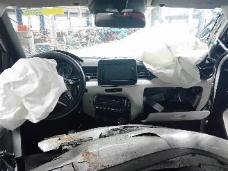 Suzuki Ignis Ignis (MF) Hatchback 5-drs 1.2 Dual Jet 16V (K12C) [66kW]  (10-2016/..=
=2E) picture 5